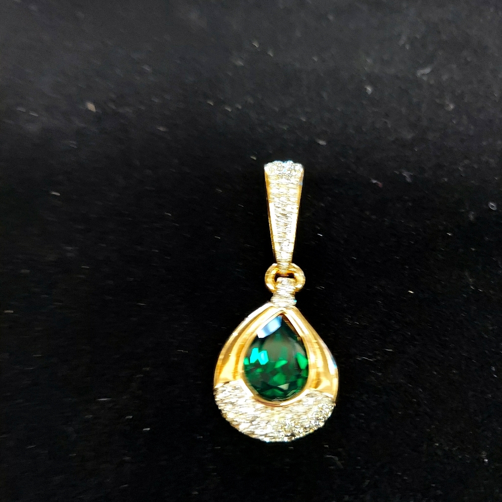 S.A.L Swarovski crystal pendant